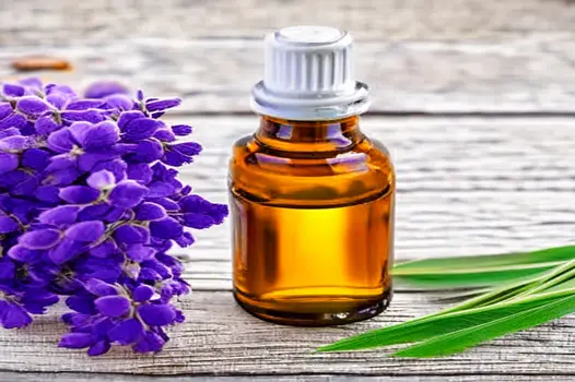 Benefits of Lavender Oil (9 Best Benefits)