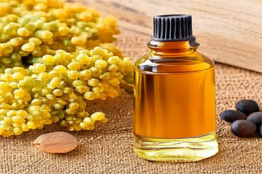 Frankincense Oil (21 Unique Benefits)